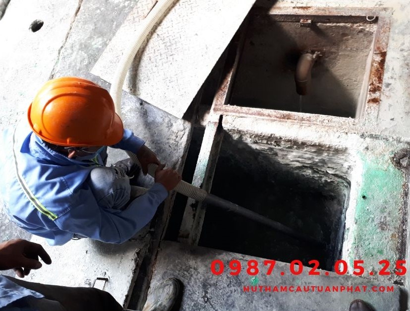 Hút hầm cầu tại Cụm CN An Thạnh